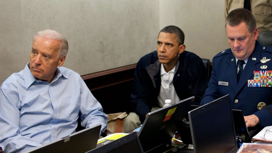 O Biden πλέκει το εγκώμιο του στρατού και του Obama για την επέτειο εξόντωσης του Laden