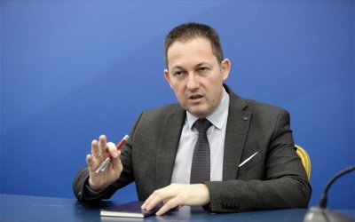 Πέτσας (ΝΔ): Είμαστε στον πάτο – Χρειάζεται φιλελεύθερη επανάσταση