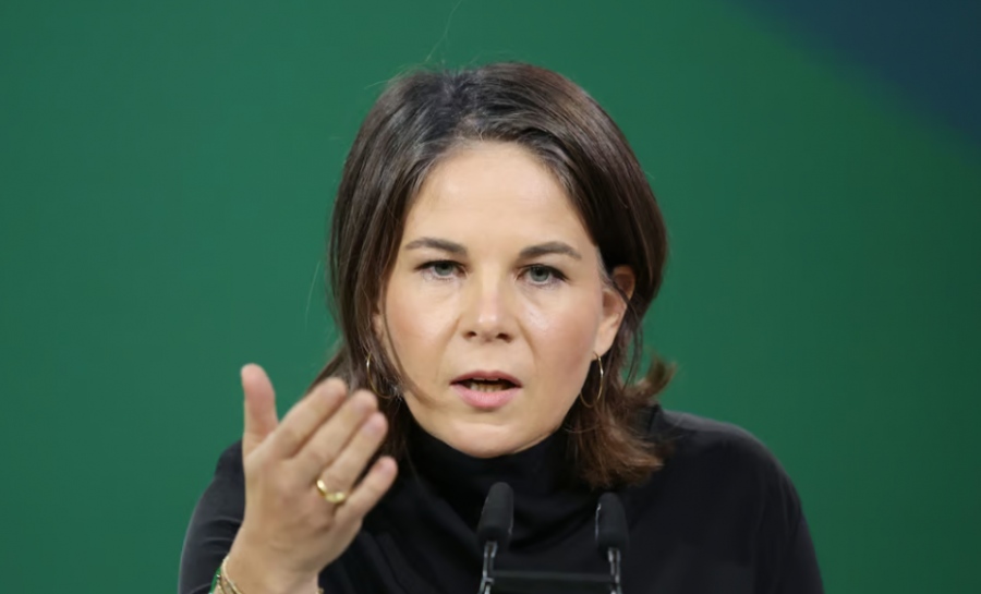 Αντικινεζική υστερία της Baerbock: Η Γερμανή ΥΠΕΞ αποκάλεσε τον πρόεδρο Xi Jinping δικτάτορα και κάλεσε σε συστράτευση υπέρ της Ουκρανίας