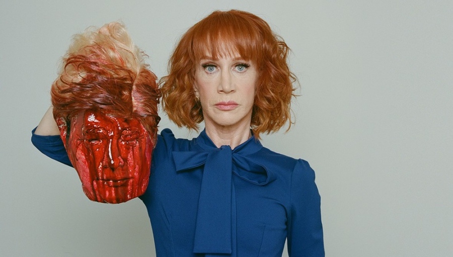 «Αποκεφάλισε» τον Trump και την διέγραψαν οι θαυμαστές της - Εξομολόγηση της Griffin για αποτυχημένη καμπάνια εναντίον του Αμερικανού