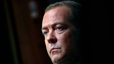 Καταπέλτης Medvedev για ΕΕ: Το δάνειο των 90 δισ. ευρώ στην Ουκρανία δεν θα επιστραφεί ποτέ – Θα το αποπληρώσουν οι Ευρωπαίοι