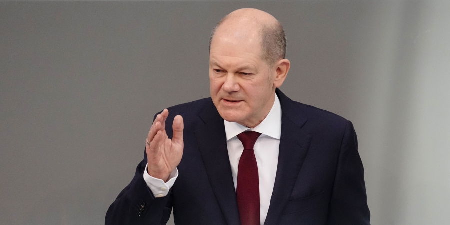 Scholz: Ευγνώμονες στην Ελλάδα για τη βοήθεια που προσφέρει στην Τουρκία