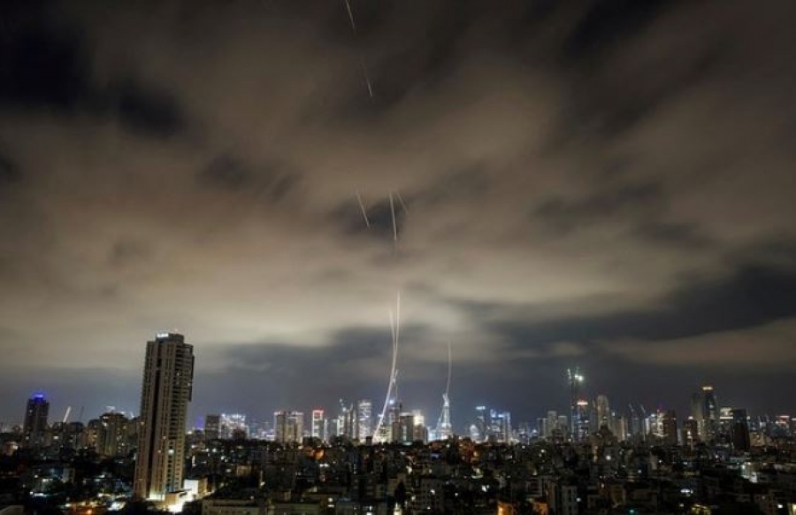 Reuters: Το Ισραήλ σκότωσε 14 Ιρανούς πυρηνικούς επιστήμονες – Πύραυλος χτύπησε το σπίτι του Netanyahu