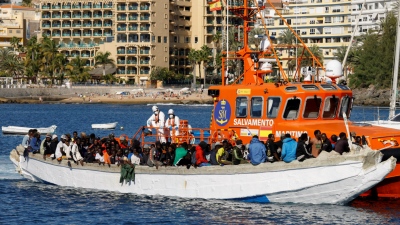Τερατώδες λάθος - Η Ισπανία θα νομιμοποιήσει 1,6 εκατομμύρια παράνομους μετανάστες