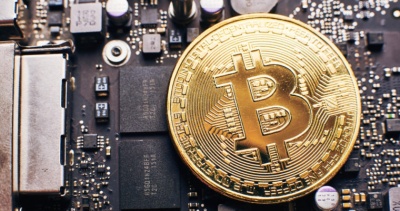 Νέα «βουτιά» του Bitcoin στα 3.635 δολάρια – Πρόβλεψη για 2.500 μέχρι την έλευση του 2019