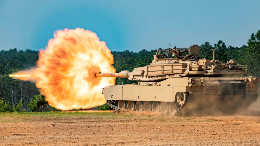 Zelensky: Έφτασαν στην Ουκρανία τα αμερικανικά άρματα Abrams
