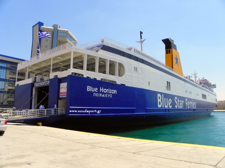 Στο λιμάνι του Ηρακλείου προσέκρουσε το επιβατηγό οχηματαγωγό πλοίο blue Horizon