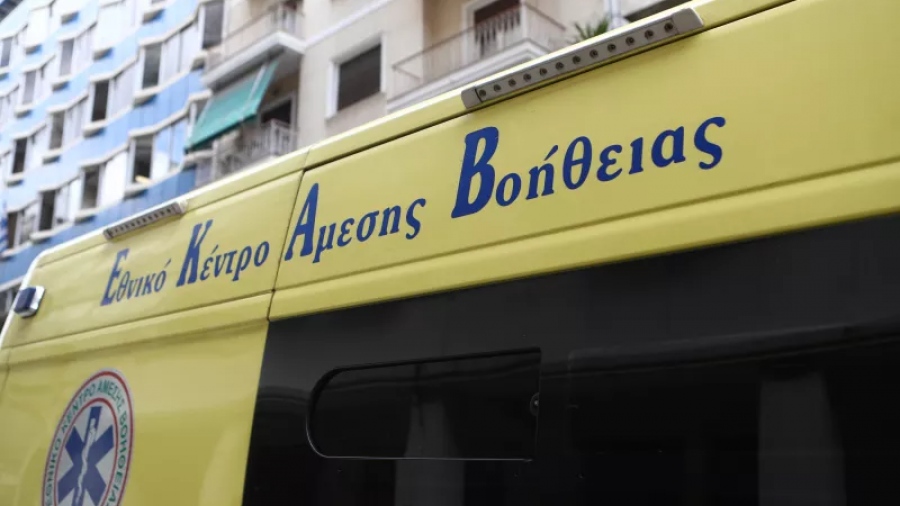 Νεκρός 17χρονος στο Λουτράκι από μαχαιριές - Νοσηλεύεται ένας 19χρονος