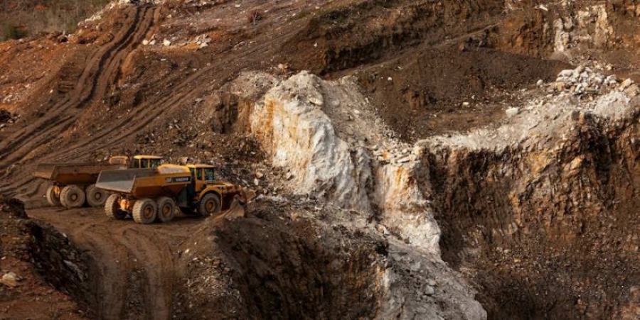 Τέσσερις ελληνικοί όμιλοι κοντράρονται στο αντιμόνιο - Χωρίς ξένους προς το παρόν...