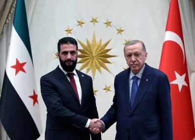 Συνάντηση του Erdogan με τον μεταβατικό πρόεδρο της Συρίας στην Τουρκία
