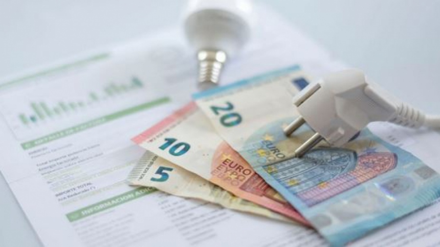 ΥΠΕΝ: Θα κλείνουν οι διακόπτες με δύο ανεξόφλητους στον προηγούμενο πάροχο - Έλεγχος σε βάθος 5ετίας για τους κακοπληρωτές