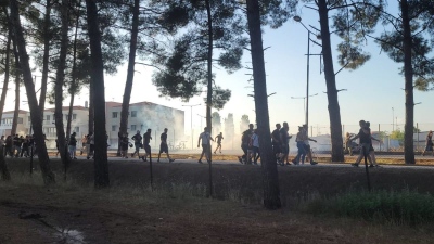 Επεισόδια και χημικά στη Λάρισα πριν από τις δηλώσεις Μητσοτάκη για τους πληγέντες της κακοκαιρίας