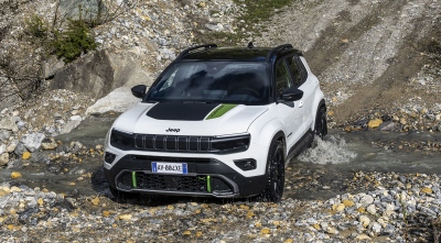  Jeep Avenger 4xe: Και τετρακίνητο με 136 ίππους