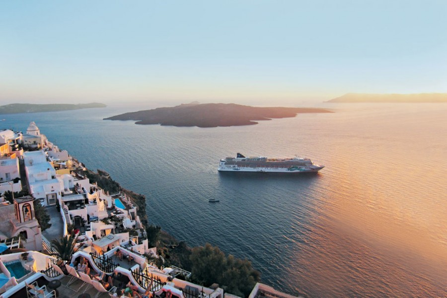 Η Βρετανία απελευθερώνει τα ταξίδια σε πέντε ελληνικά νησιά