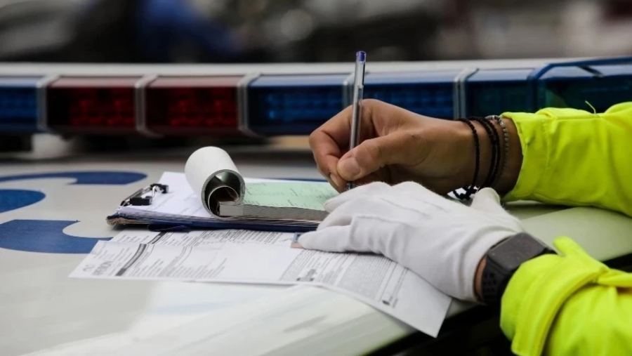 Πάνω από 400 πρόστιμα για παράνομη στάθμευση «έκοψε» σε μια μέρα η Τροχαία Θεσσαλονίκης