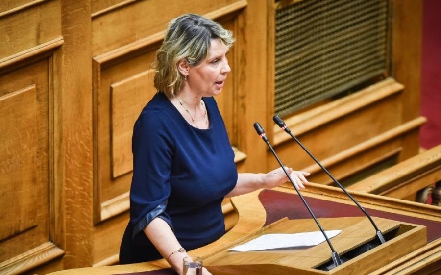 Παπακώστα για επεισόδια στο Σύνταγμα: Εκτίθεστε οι επισπεύδοντες σε κριτική