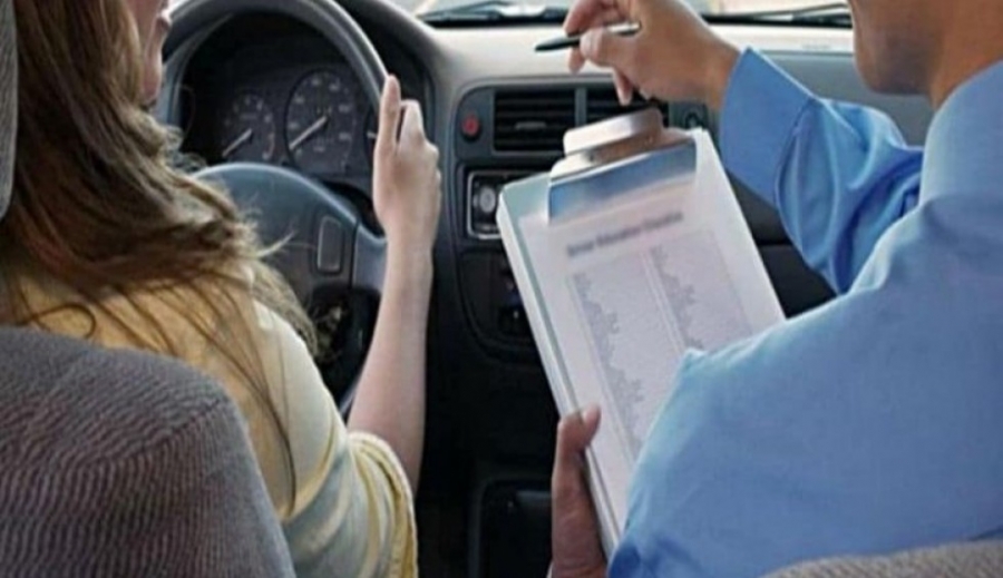 Εξαρθρώθηκε σπείρα που εξέδιδε παράνομα διπλώματα - Εμπλοκή και για υπαλλήλους του υπουργείου Μεταφορών