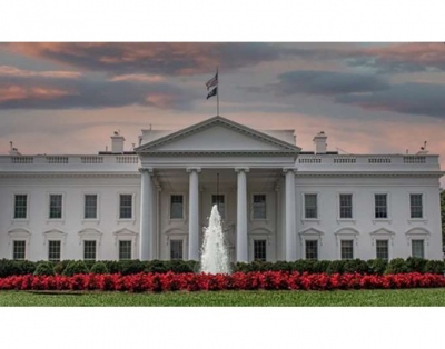 Απίστευτη γκάφα από τον Λευκό Οίκο – Μεταδόθηκε live βίντεο με τον… «ποιμένα για τους επενδυτές»