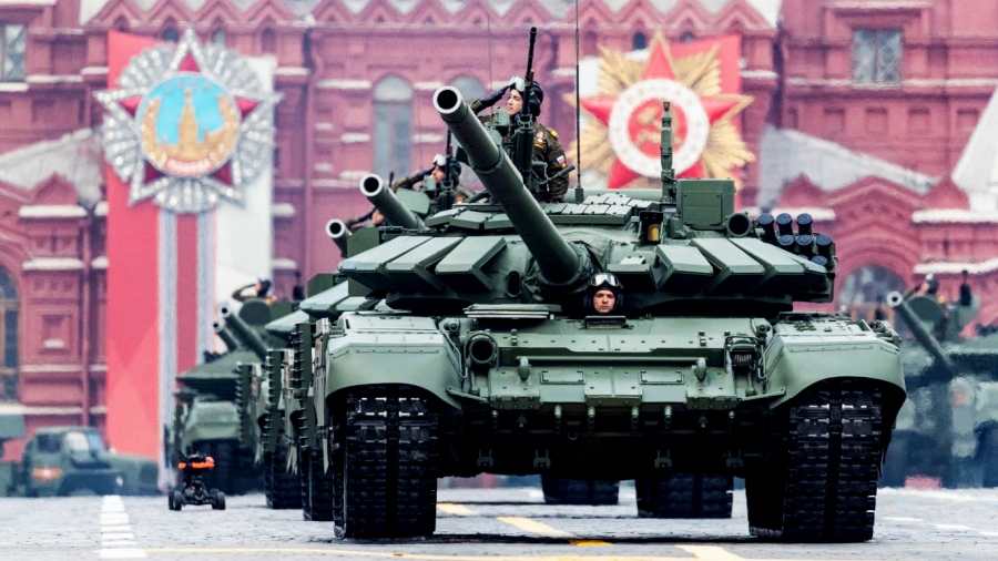 Ανεπανάληπτη καινοτομία - Το σοβιετικό υπεράρμα T-72 γίνεται... μη επανδρωμένο και σκορπάει τρόμο στους Ουκρανούς