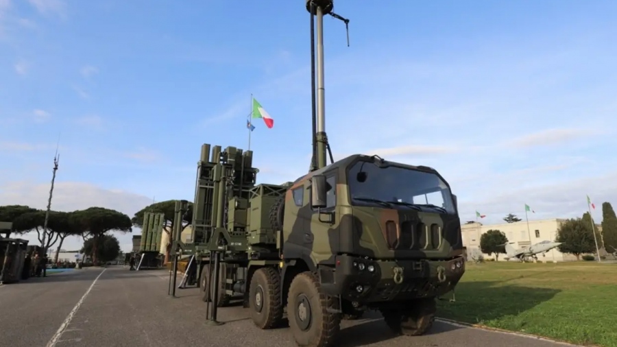 «Ασπίδα» πολλών επιπέδων - Ο ιταλικός στρατός παρέλαβε το πρώτο του αντιαεροπορικό πυραυλικό σύστημα SAMP/T NG