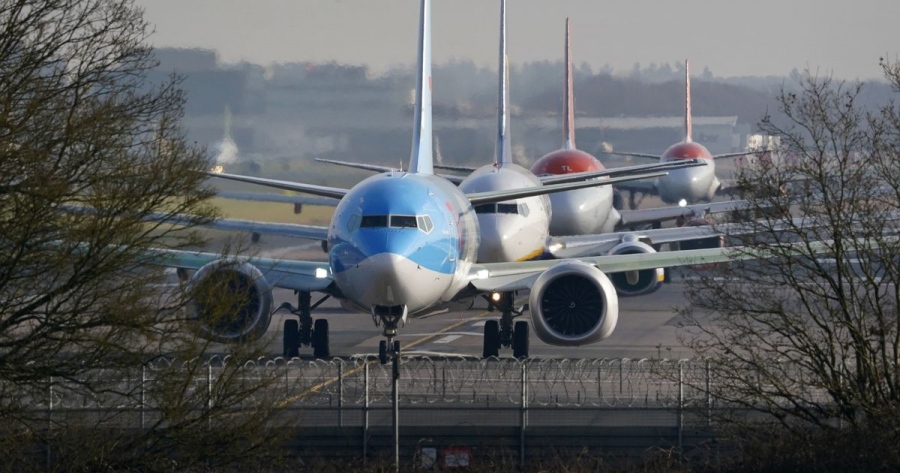 Απόλυτο χάος από το «μπλακ άουτ» στα αεροδρόμια της Βρετανίας - Καθηλώθηκαν τα αεροπλάνα