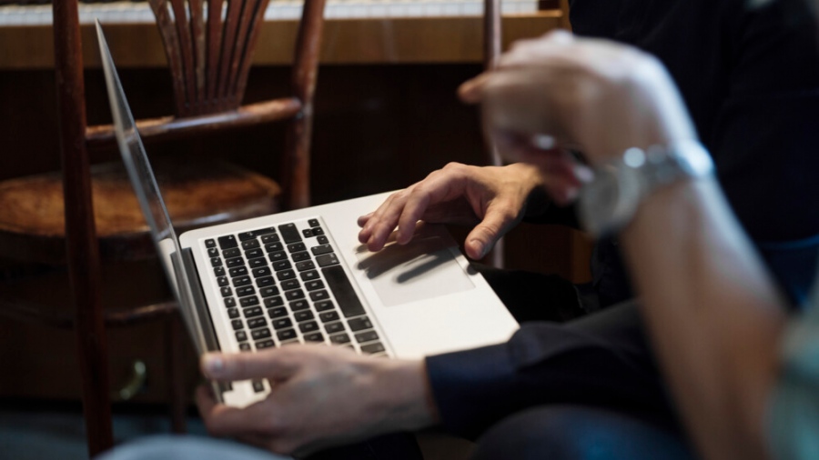 Eυκαιρίες και προκλήσεις από το ΑΙ στη διαχείριση οφειλών από τις επιχειρήσεις