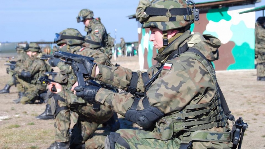 Σοκ στην Ευρώπη: Η Πολωνία ετοιμάζεται για τον «Πόλεμο του Μέλλοντος» – Το μέτωπο και τα μετόπισθεν γίνονται... Ένα