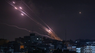 Παλαιστινιακά Εδάφη: Ο Ισλαμικός Τζιχάντ δηλώνει ότι εκτόξευσε «100 και πλέον ρουκέτες» από τη Γάζα προς το Ισραήλ
