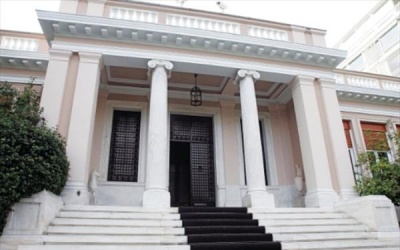 Κυβέρνηση κατά Νέας Δημοκρατίας: Το έβαλε στα πόδια για την υπόθεση Novartis