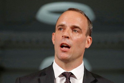 Raab (ΥΠΕΞ Βρετανίας): Δεν αποχωρούμε από την ΕΕ  χωρίς μία συμφωνία για το ελεύθερο εμπόριο