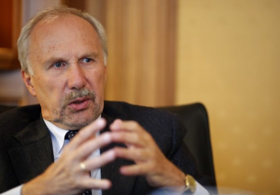 Nowotny (ΕΚΤ): Η οικονομική πολιτική των ΗΠΑ από τους μεγαλύτερους κινδύνους στην παγκόσμια οικονομία