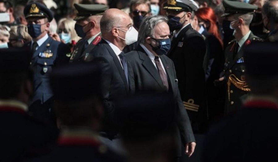 Λιποθύμησε ο Γιώργος Κατρούγκαλος στην κηδεία της Φώφης Γεννηματά