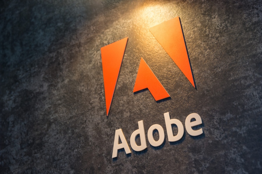 Αύξηση κερδών για την Adobe το δ’ οικονομικό τρίμηνο, στα 678 εκατ. δολάρια