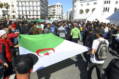 Σοβαρή πολιτική κρίση στην Αλγερία - Την παραίτηση του προέδρου ζητούν οι πολίτες