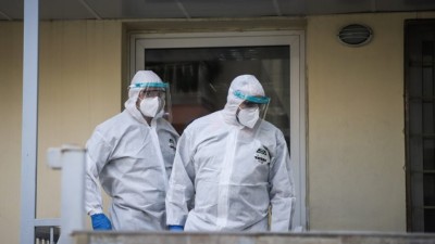 Λινού (καθ. Επιδημιολογίας):  Δεν έχουμε φτάσει ακόμα στην κορυφή της πανδημίας, μπορεί να επιδεινωθεί η κατάσταση