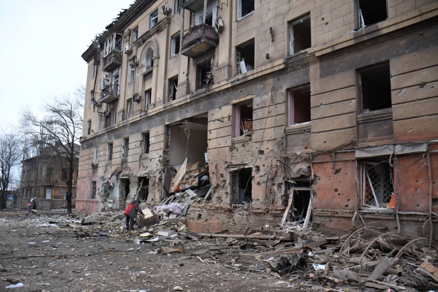 Kλιμακώνονται οι συγκρούσεις στην Ουκρανία, βομβαρδισμοί σε πόλεις - Χιλιάδες άμαχοι εγκλωβισμένοι στη Μαριούπολη