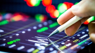 Ήπιες μεταβολές σε ευρωαγορές εν μέσω ανησυχιών για ενέργεια, ανάπτυξη - Στο +0,03% ο DAX - Χαμηλό 20 ετών για ευρώ