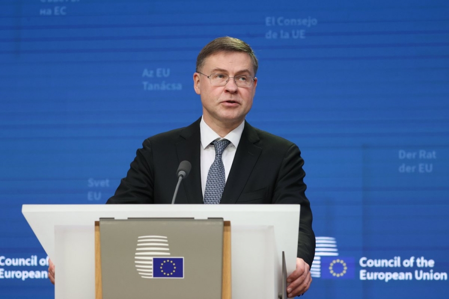 Dobrovskis: H Κομισιόν στηρίζει τη Βουλγαρία στην πορεία της προς την υιοθέτηση του ευρώ