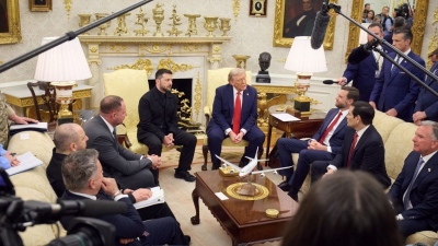 Zelensky (Ουκρανός Πρόεδρος): Η Ουκρανία δεν θα επιμείνει στην κατάπαυση του πυρός, γιατί μετά οι Ρώσοι θα βάλλουν 100 όρους