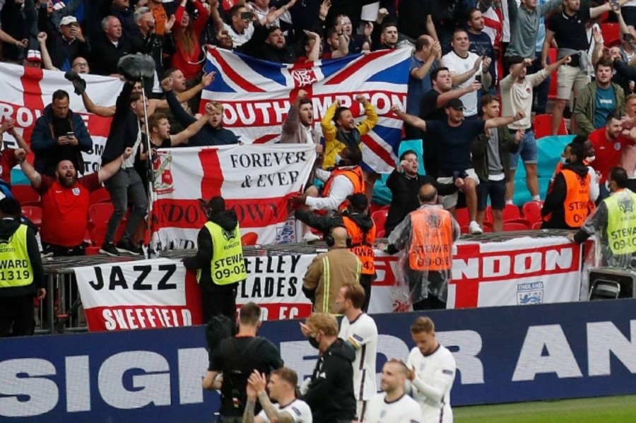 «Τρελάθηκαν» οι Άγγλοι μετά την πρόκριση επί της Γερμανίας (video)