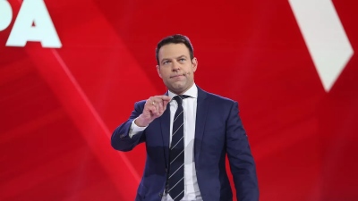 Κασσελάκης μαινόμενος για τα Τέμπη: Το ξέρατε ότι είστε δολοφόνοι;