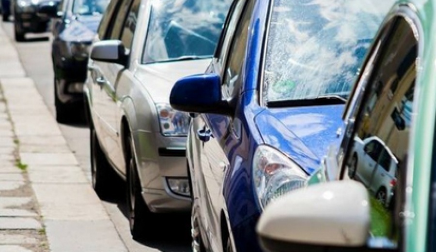 Κυκλοφοριακό κομφούζιο στην εθνική οδό Θεσσαλονίκης - Ν. Μουδανίων, μετά από σύγκρουση οχημάτων