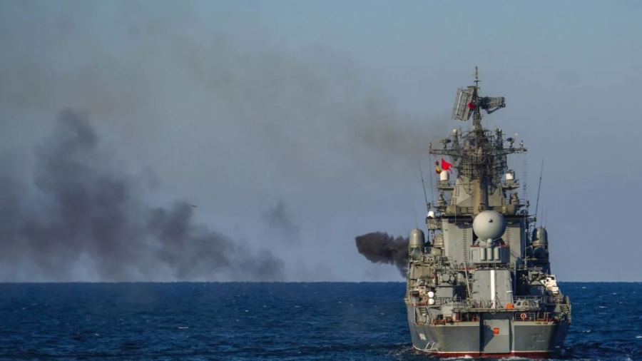 Το καταδρομικό «Moskva» βυθίστηκε κατά τη ρυμούλκησή του λόγω ισχυρής καταιγίδας - Oι Ρώσοι απομακρύνουν τα πλοία τους