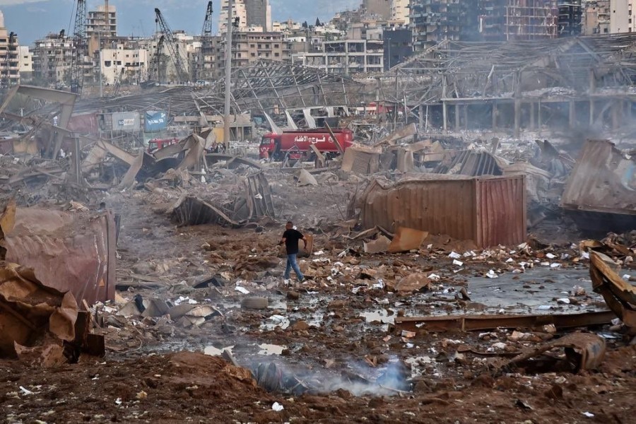 Έκρηξη στη Βηρυτό - «Εξωγενή παρέμβαση» βλέπει ο πρόεδρος του Λιβάνου: Δεν αποκλείεται η έκρηξη βόμβας ή πυραύλου