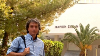 Σάλος στο Ασκληπιείο Βούλας: Αυτός είναι ο γιατρός που έκανε «μαϊμού» εμβόλια στους αρνητές του covid