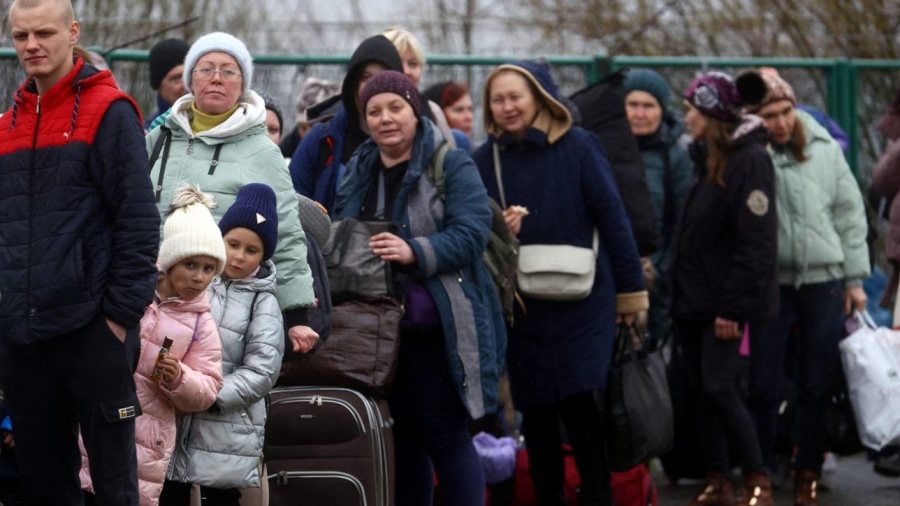 Καταρρέει δημογραφικά η Ουκρανία - Εισάγουν μετανάστες για να καλύψουν τα κενά στην αγορά εργασίας