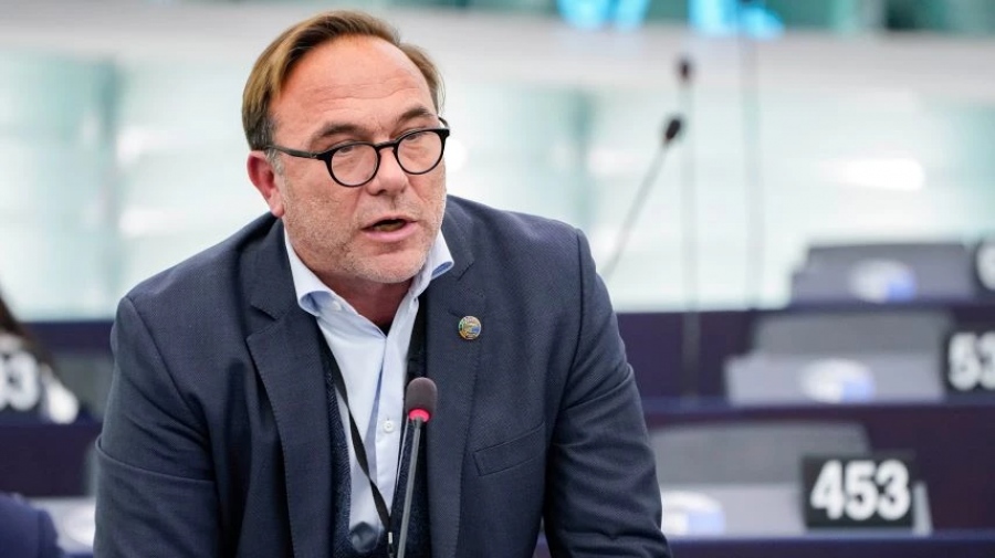 Στην ευρωομάδα των «Πρασίνων» προσχώρησε ο ανεξάρτητος ευρωβουλευτής Πέτρος Κόκκαλης