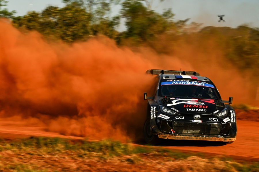 Ράλλυ Παραγουάης: Ο Ogier πήρε τη νίκη και μένει ζωντανός στη μάχη του τίτλου