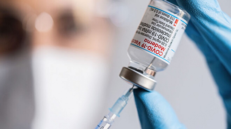 Έκανε πίσω η Moderna – Ετοίμαζε εμβόλιο κοκτέιλ για covid και γρίπη αλλά… τα πειράματα έφεραν προβλήματα υγείας