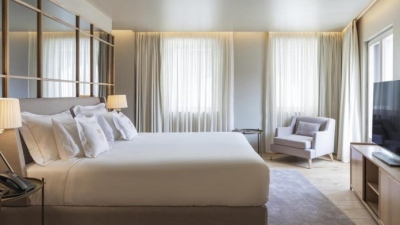 «Πράσινο φως» σε 30 νέες επενδύσεις στον τουρισμό